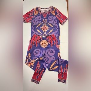 Magic carpet running costume